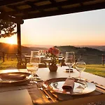 Girolomoni - Monastero Bed & Breakfast
