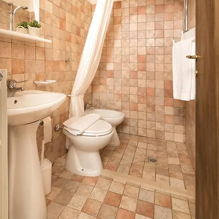 Bed and Breakfast Girolomoni - Monastero Isola del Piano
