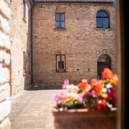 Bed and Breakfast Girolomoni - Monastero Isola del Piano